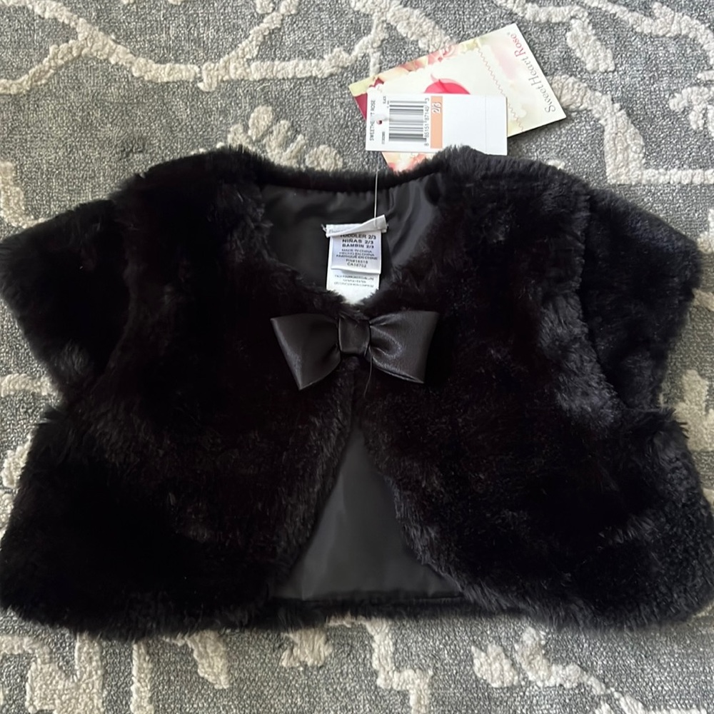 NWT Sweet Heart Rose faux fur shrug jacket size 2T/3T